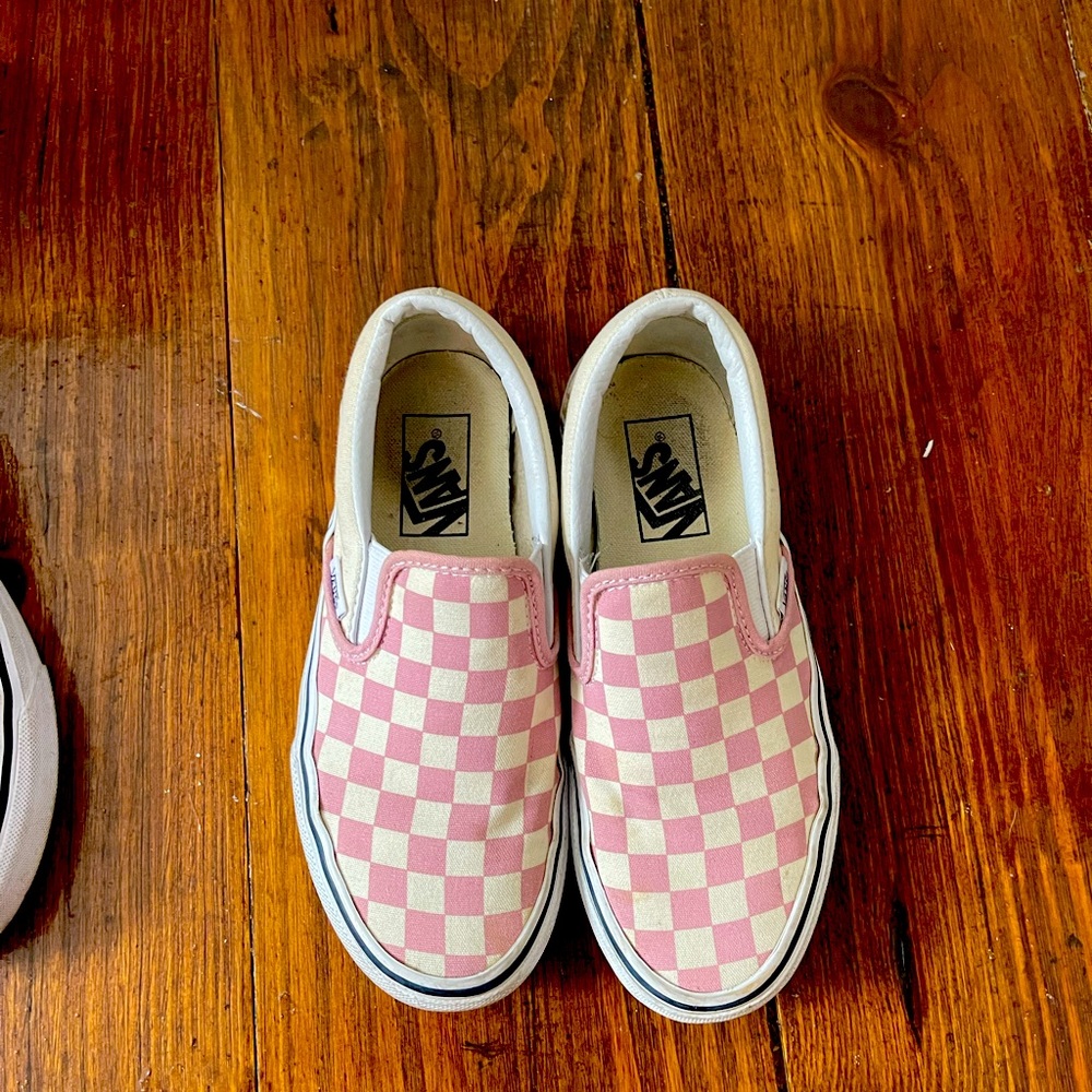 pink checkerboard vans